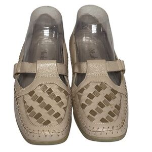 Mushrooms 84890 Genuine Leather Tri-Color Comfort Flats Loafers Shoes 7.5 M